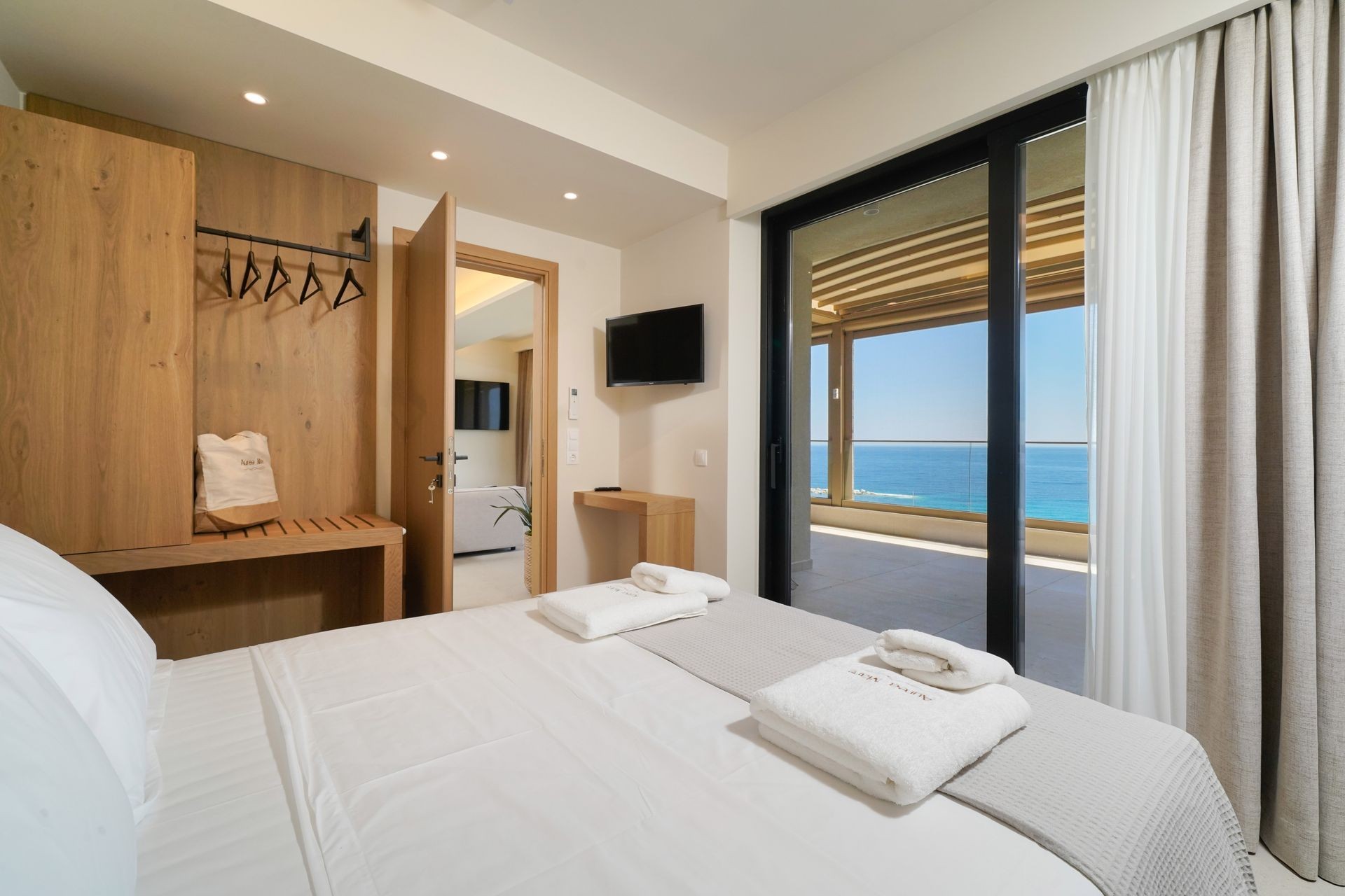 Exquisite Beachfront Suites